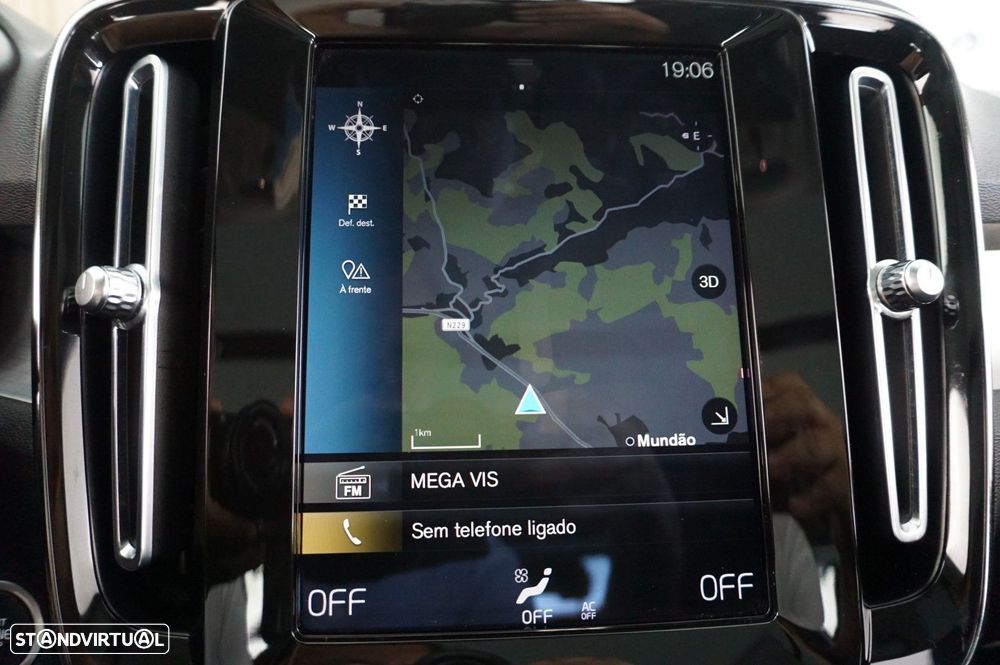 Volvo XC 40 T2 Momentum Pro - 23