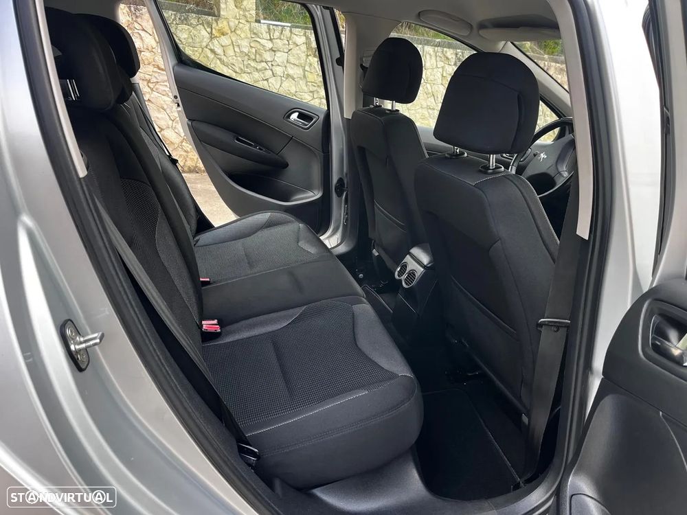 Peugeot 308 1.6 HDi Executive CVM6 - 5