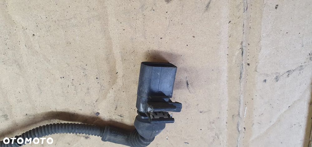 Zamek rygiel maski przód czujnik Audi A8 D3 4E0823509E - 3