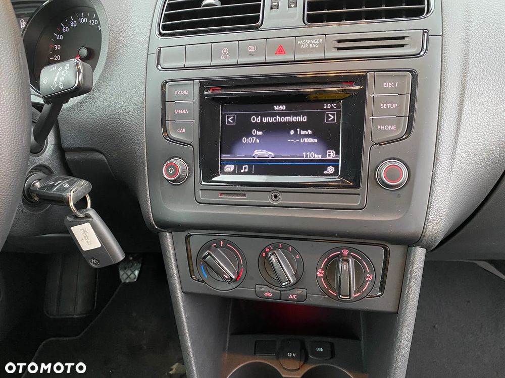 Volkswagen Polo - 12