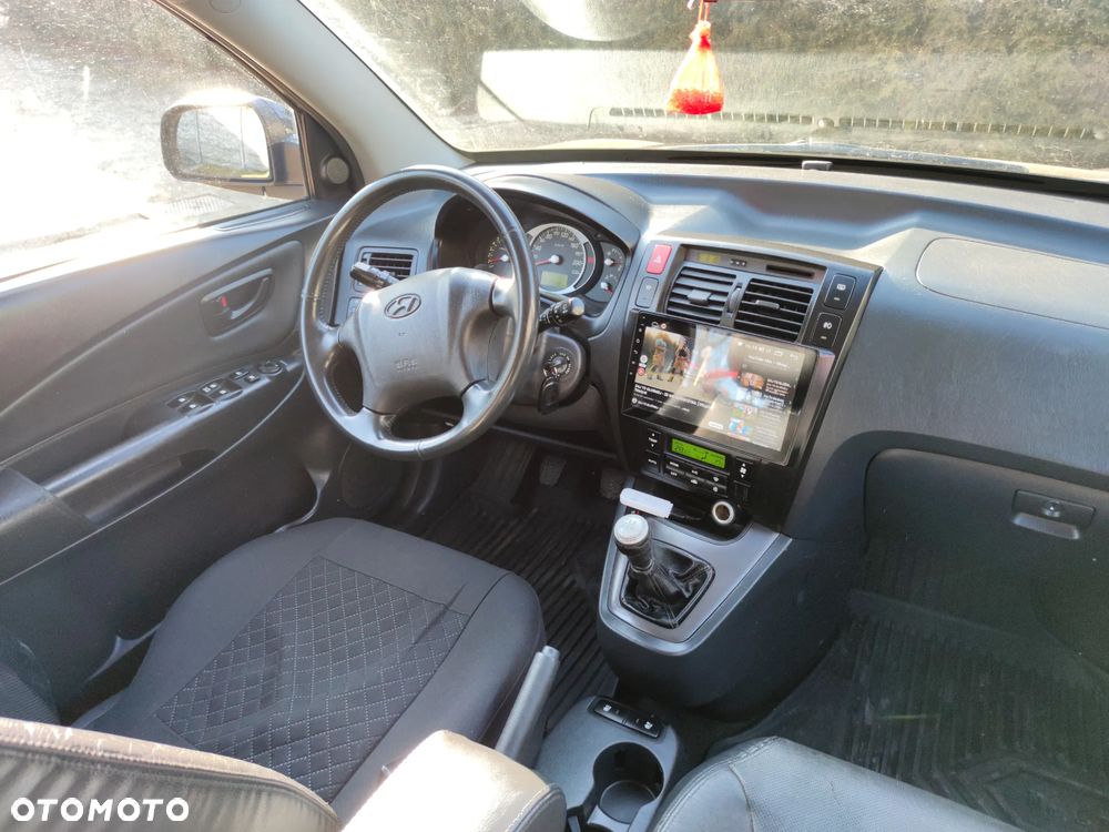 Hyundai Tucson 2.0 4WD GLS - 10