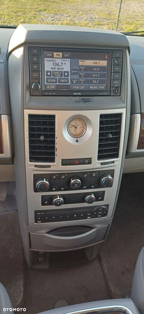 Chrysler Town & Country 4.0 Limited - 13
