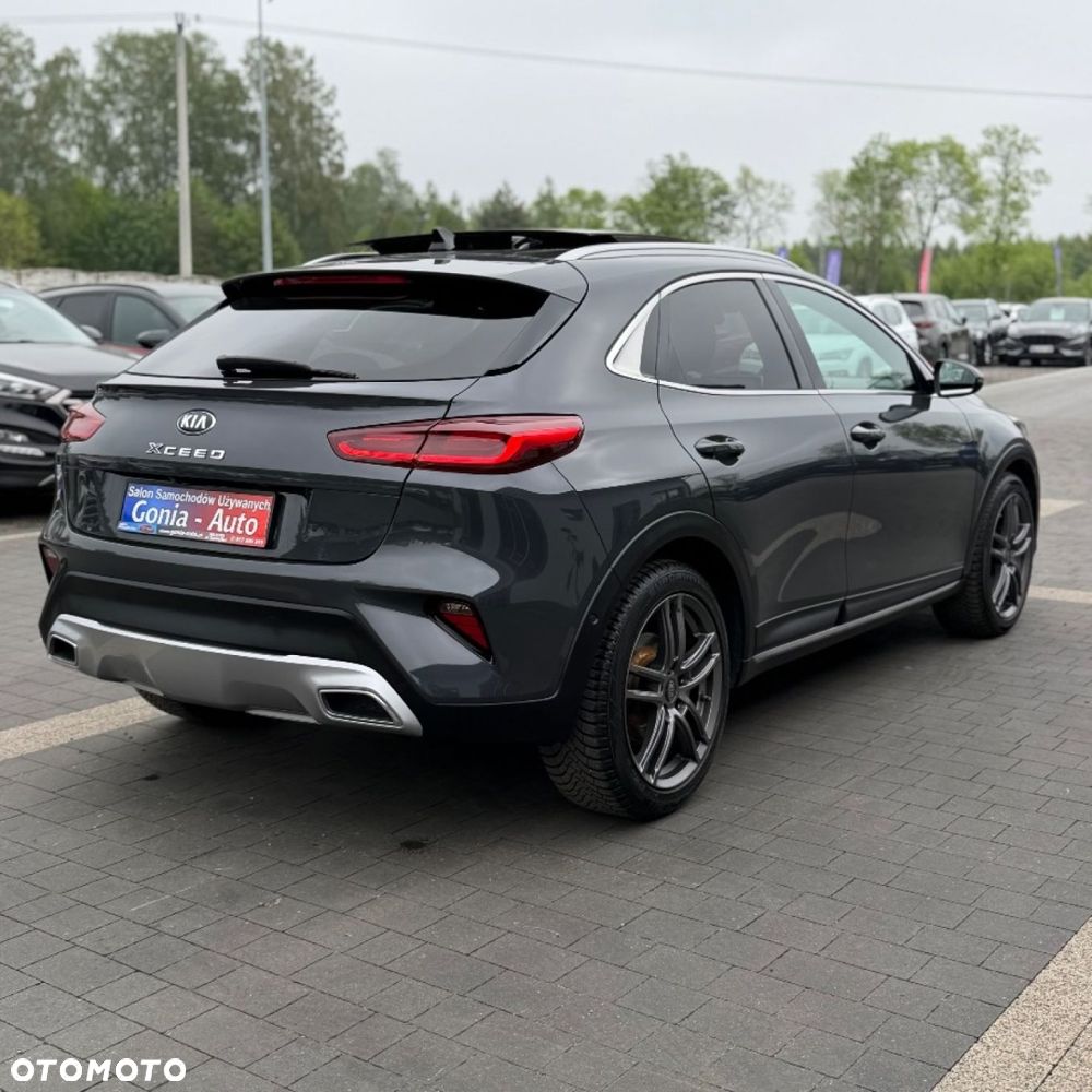 Kia XCeed - 11