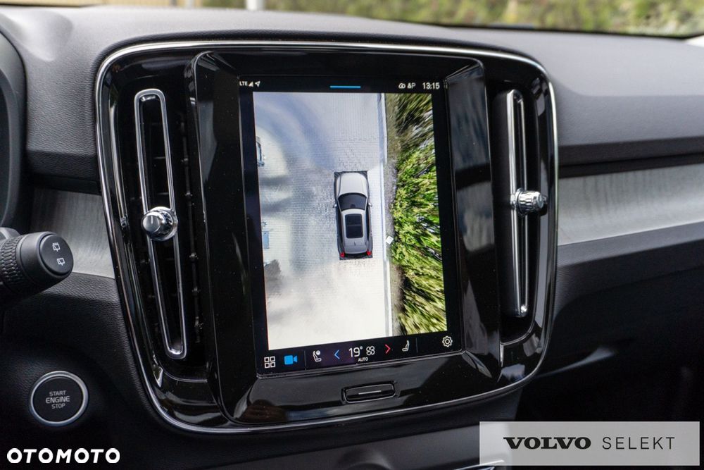 Volvo XC 40 - 25