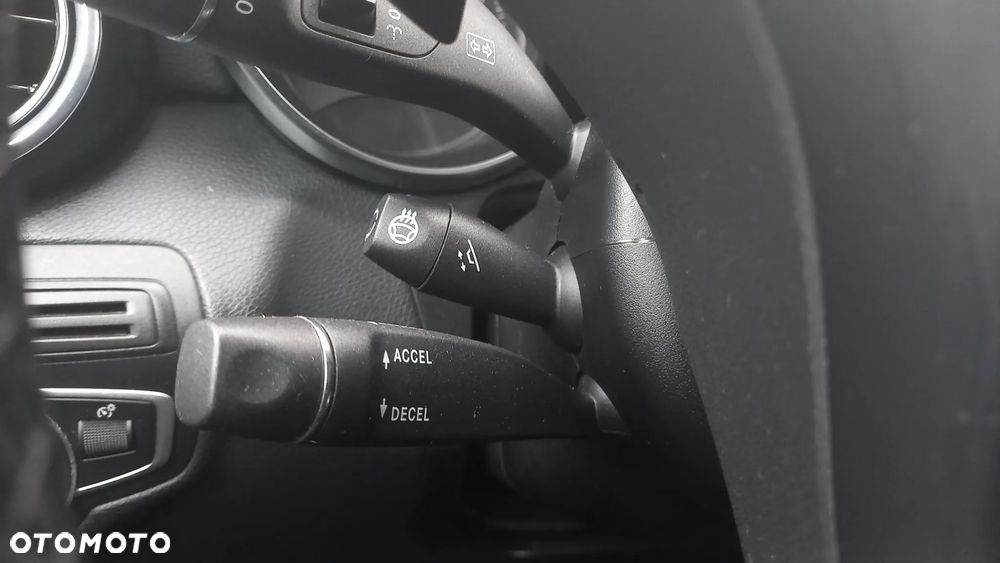 Mercedes-Benz GLC - 14