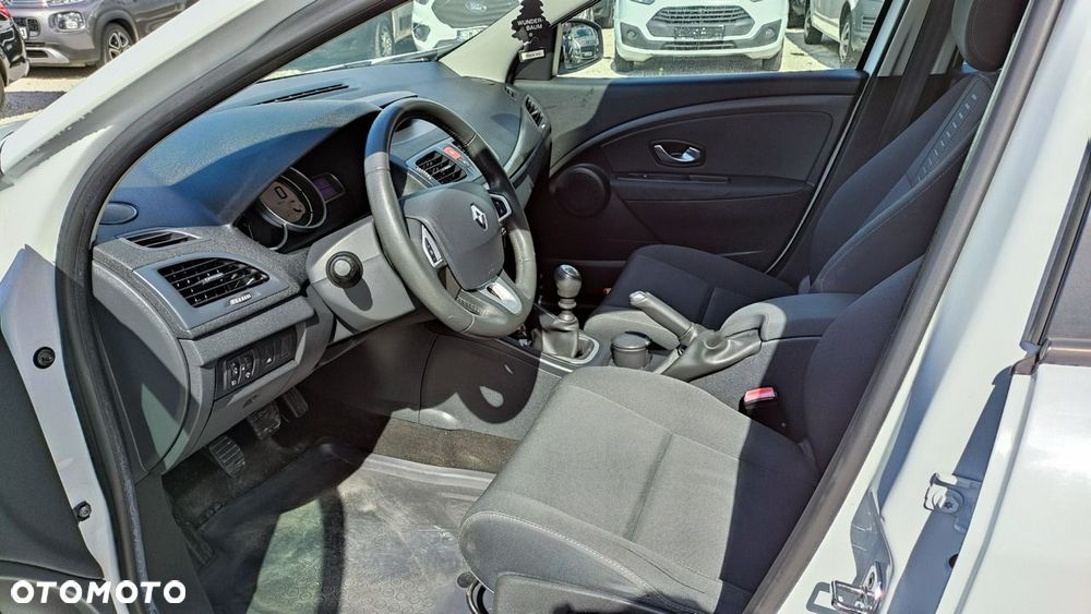 Renault Megane 1.6 16V 110 Authentique - 6