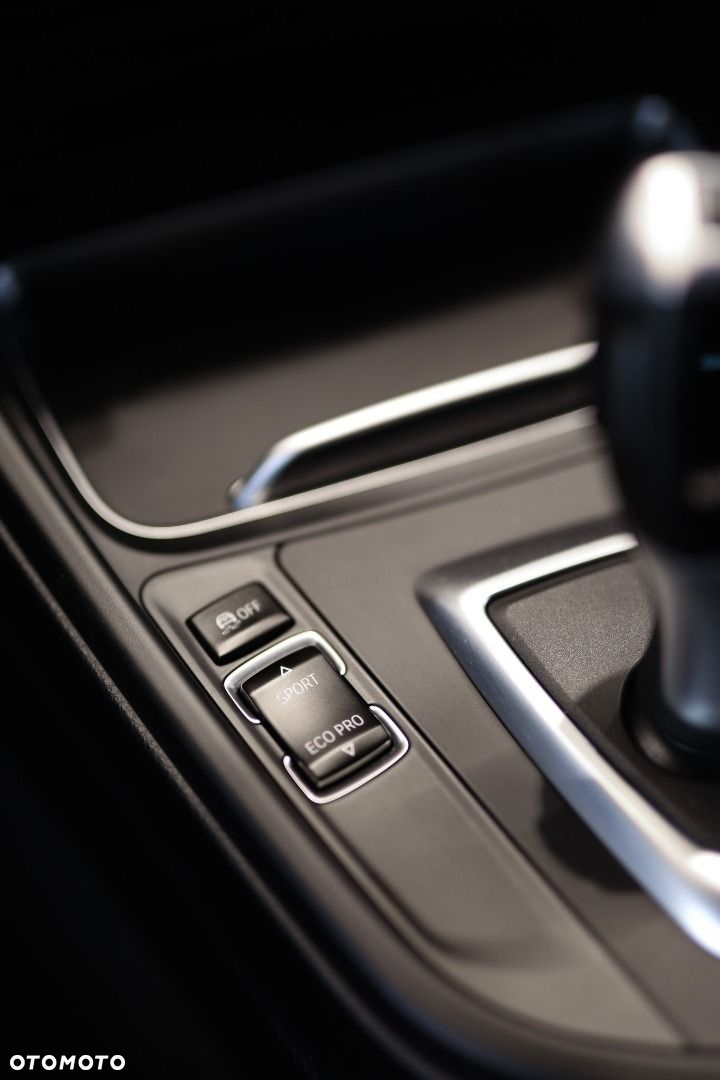 BMW Seria 3 - 15