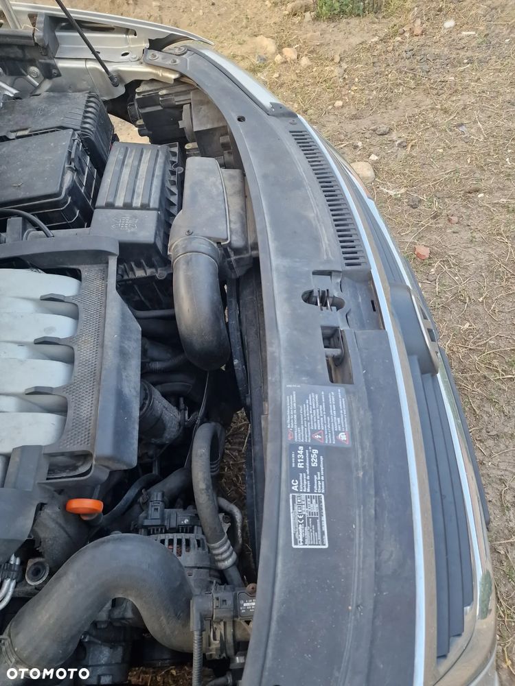 Pas przedni vw Touran  I  lift  07-10 - 2