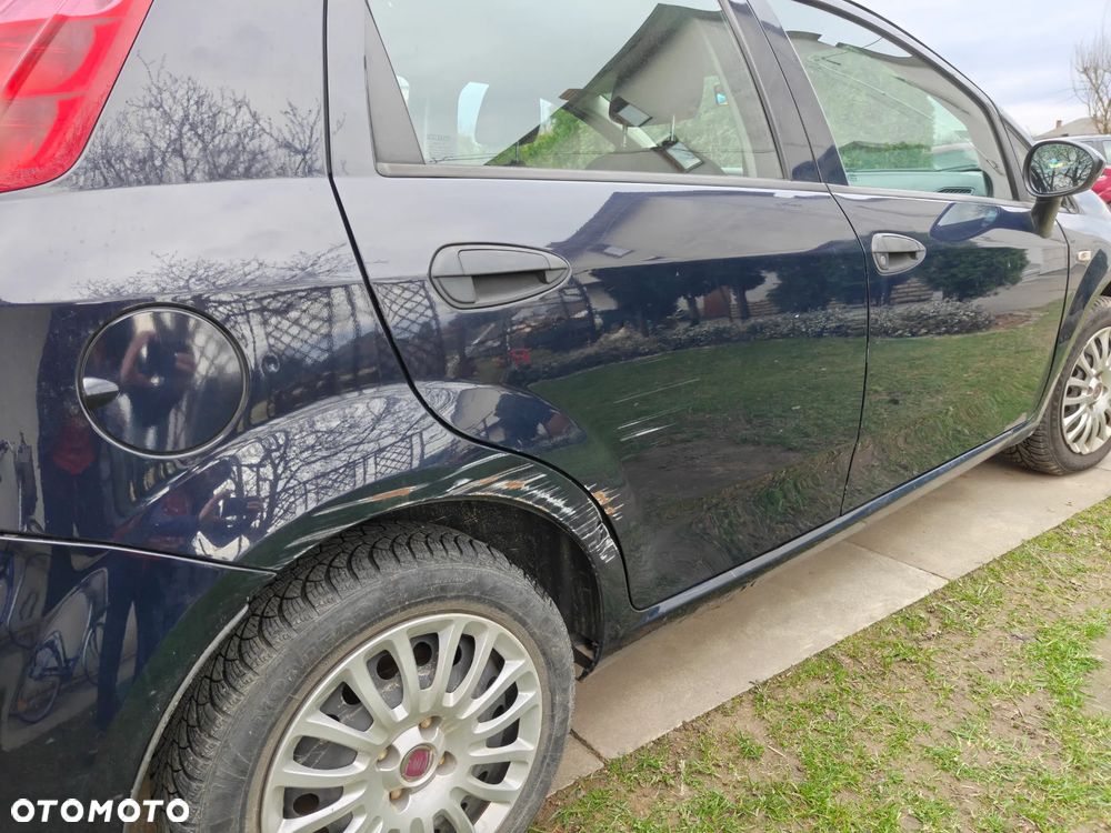 Fiat Grande Punto - 10