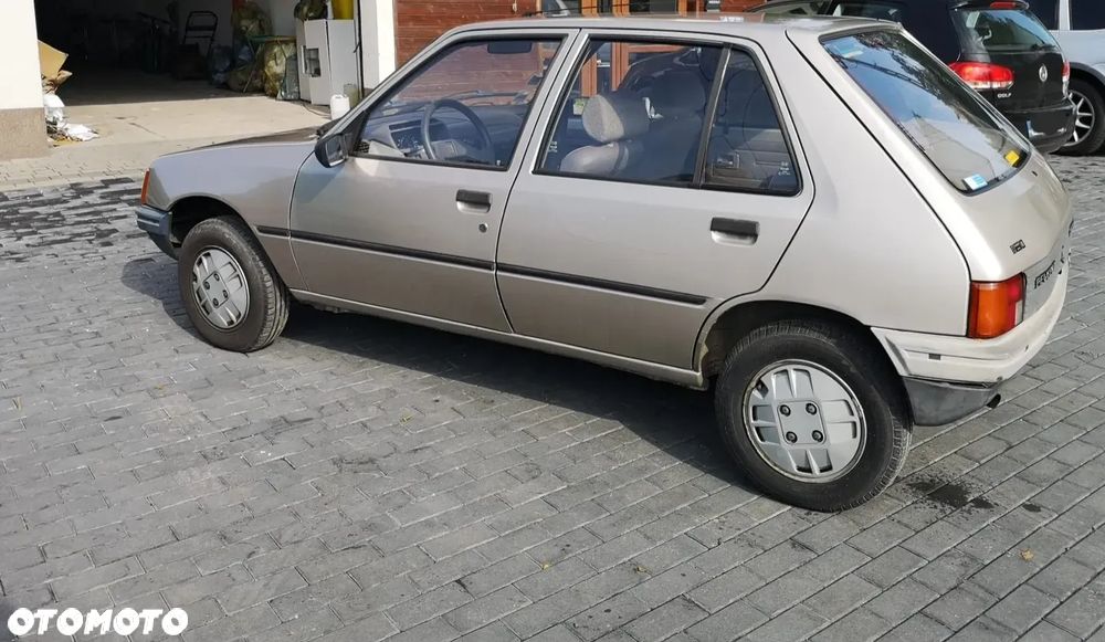 Peugeot 205 1.1 GL - 6