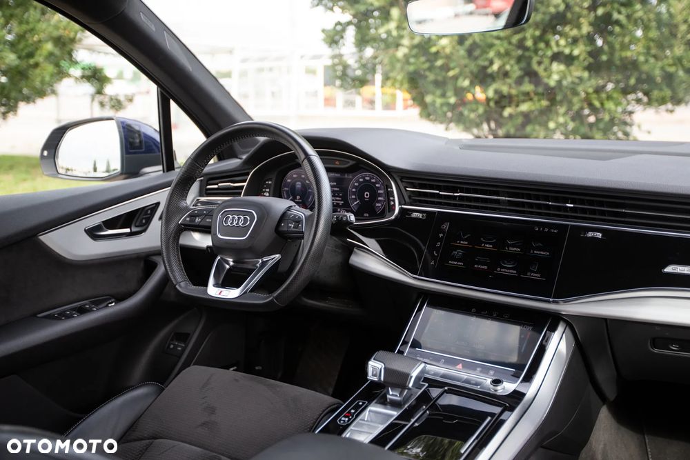 Audi Q7 55 TFSI e Quattro S Line Tiptr - 23