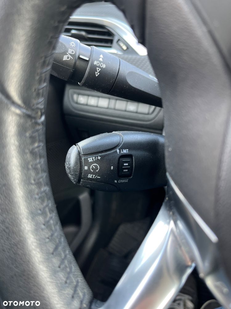 Peugeot 2008 1.6 VTi Active - 9
