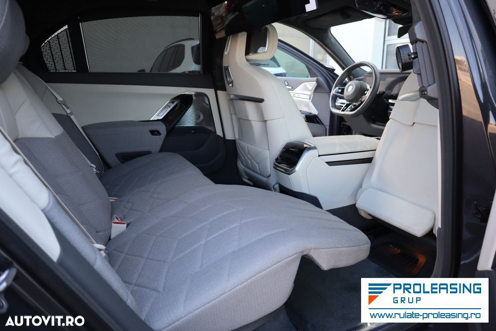 BMW i7 M70 xDrive - 10