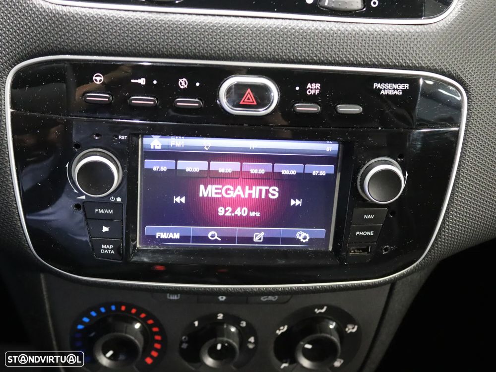 Fiat Punto 1.3 M-Jet Lounge S&S - 19
