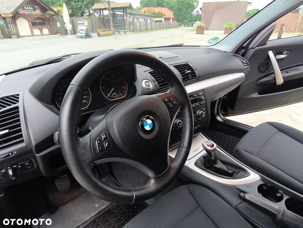 BMW Seria 1 - 16