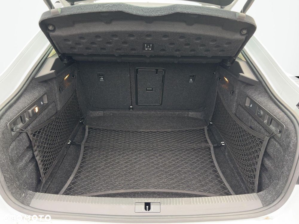 Skoda Superb 2.0 TDI L&K DSG - 32