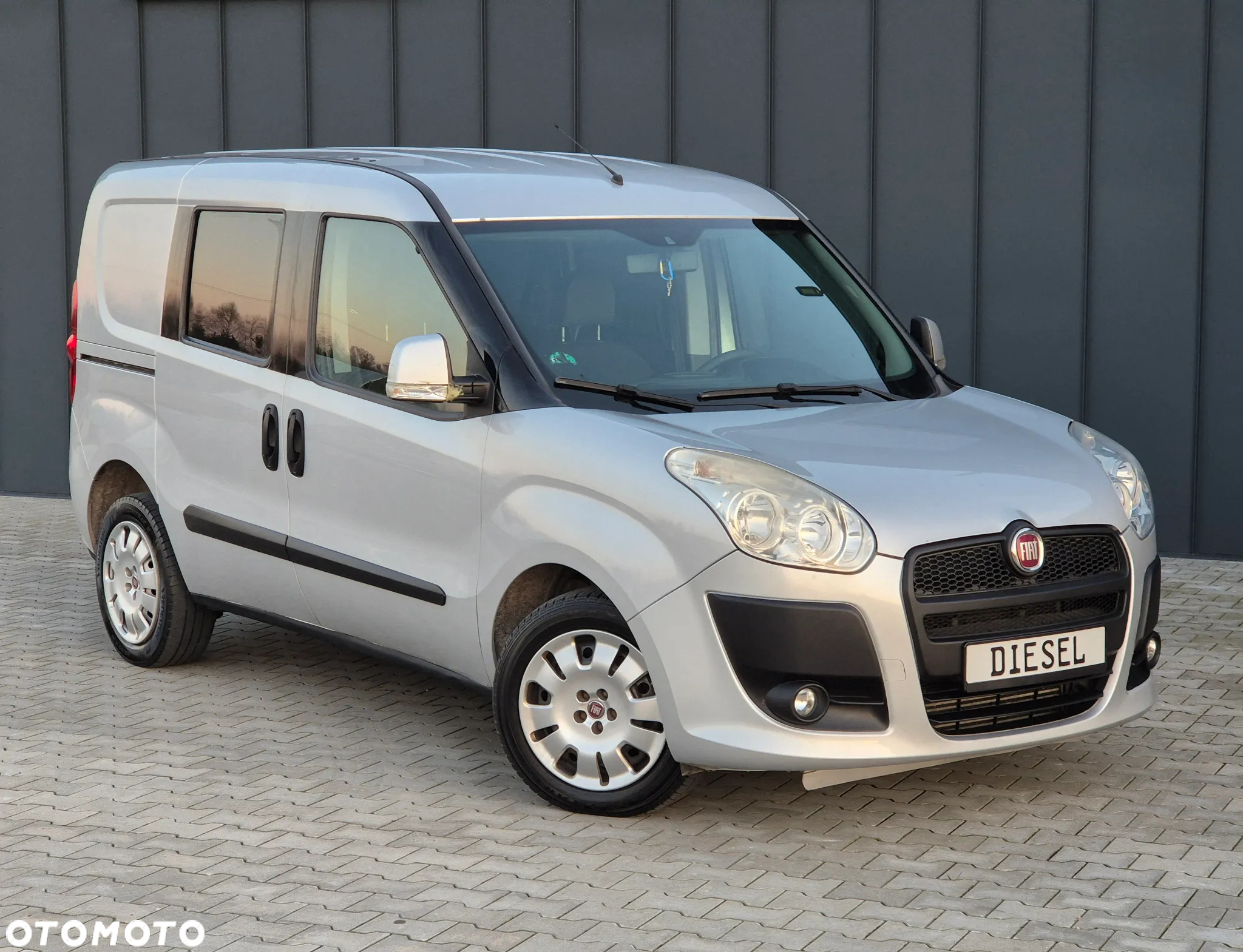 Fiat Doblo 2.0 Multijet 16V Emotion - 28