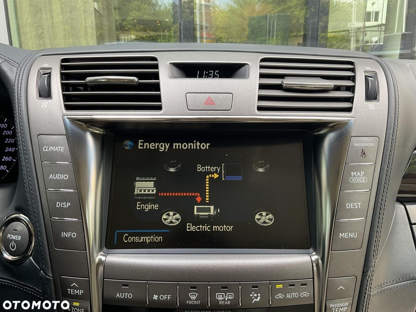 Lexus LS 600h Superior - 24