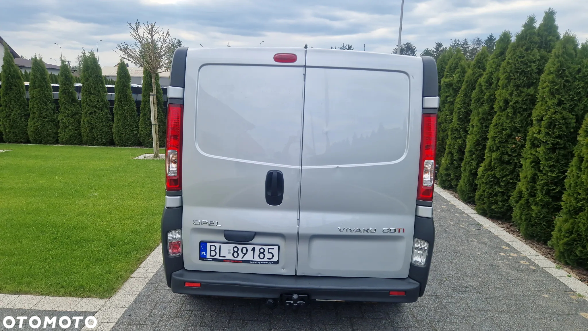 Opel Vivaro - 17