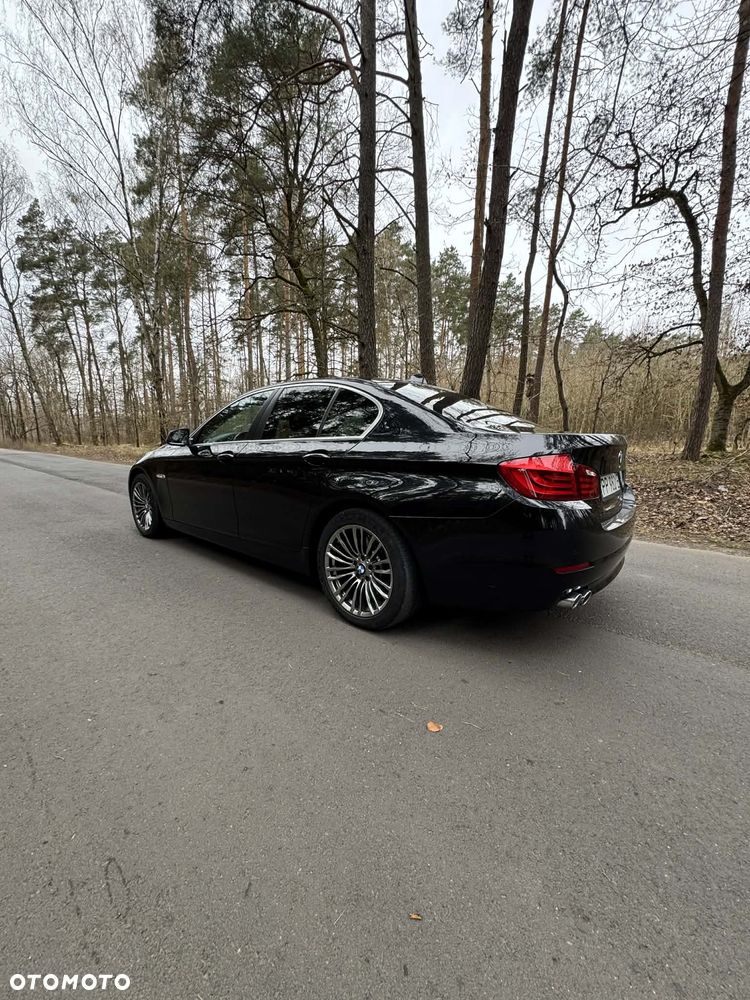 BMW Seria 5 520d xDrive Luxury Line - 6
