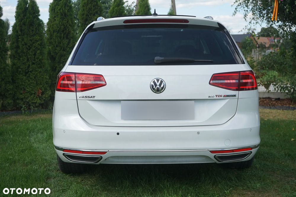 Volkswagen Passat 2.0 TDI Bi-Turbo BMT 4Mot Highline DSG - 9