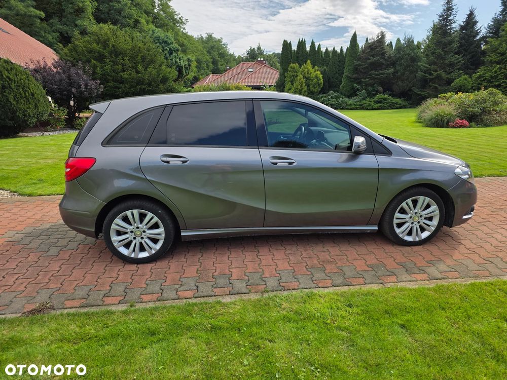 Mercedes-Benz Klasa B 180 d SCORE - 6