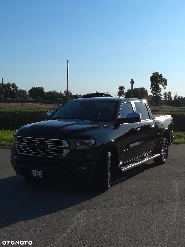 RAM 1500 Crew Cab Shortbed Laramie - 16