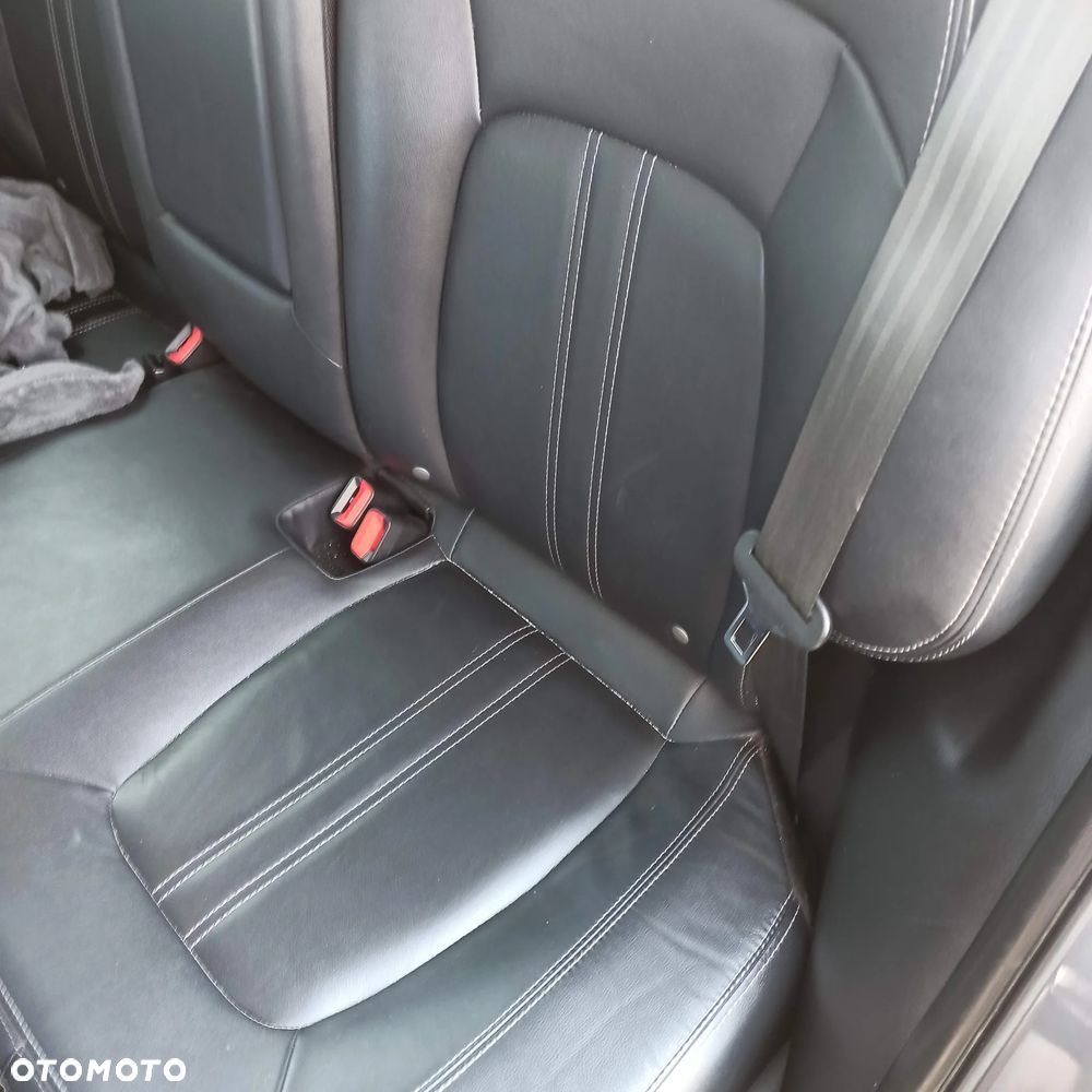 Kia Sportage 2.0 CRDI XL - 14