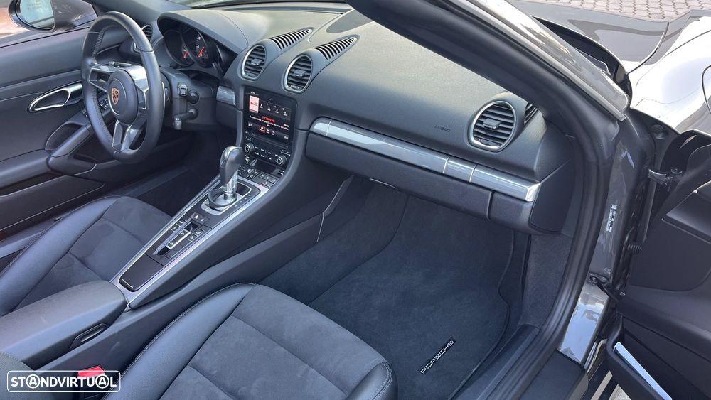 Porsche 718 - 13