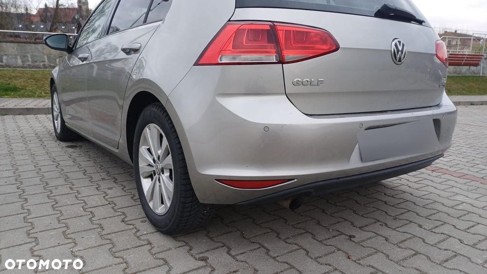Volkswagen Golf 1.6 TDI BlueMotion Technology Comfortline - 19