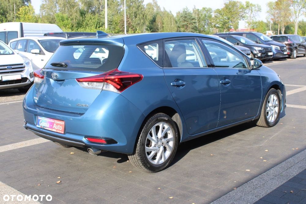 Toyota Auris - 7