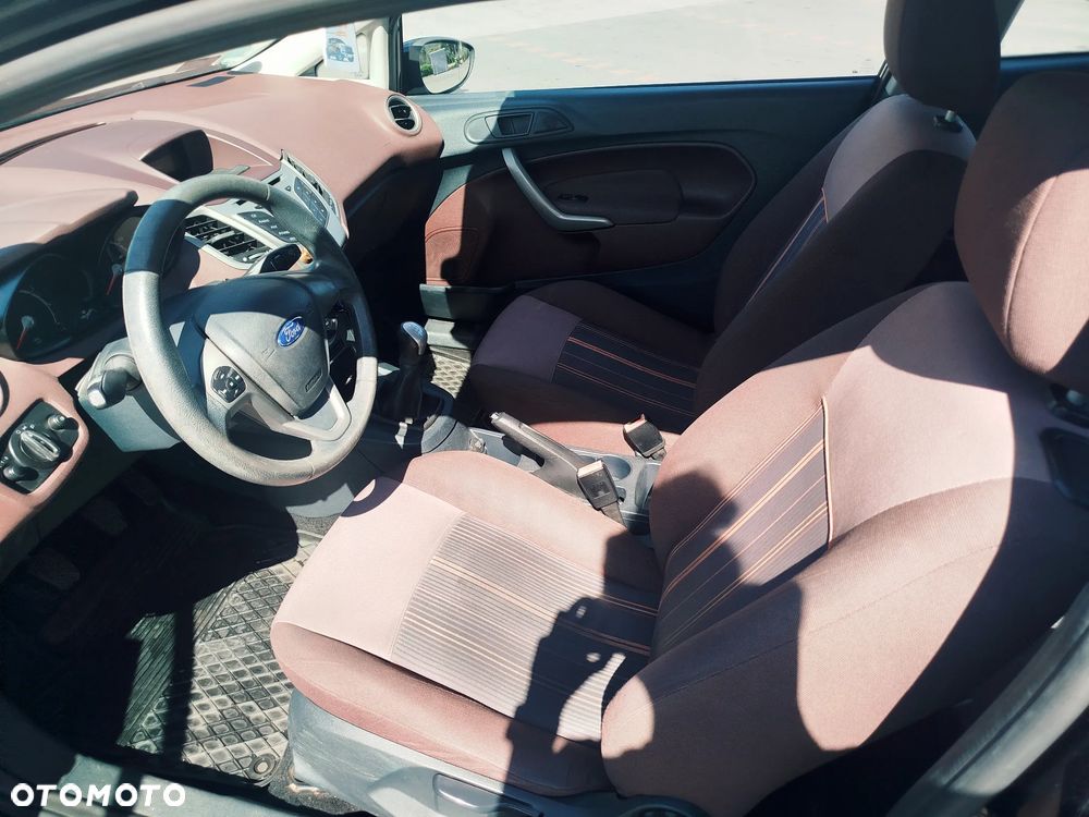 Ford Fiesta 1.25 Ambiente - 10