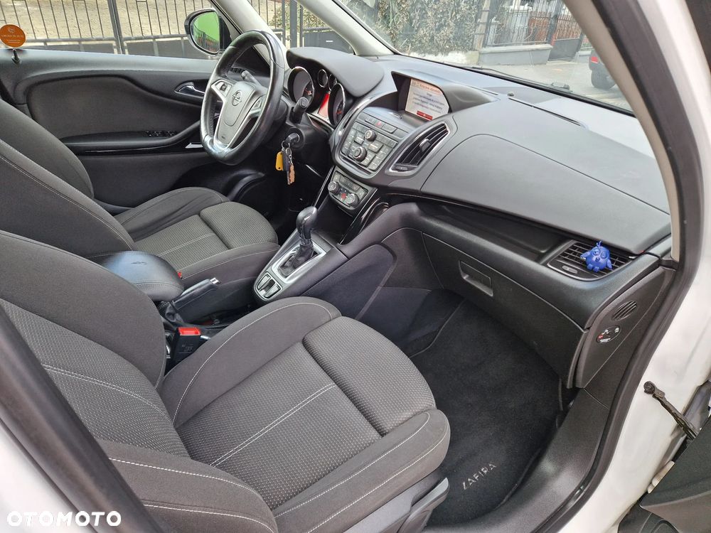 Opel Zafira - 9