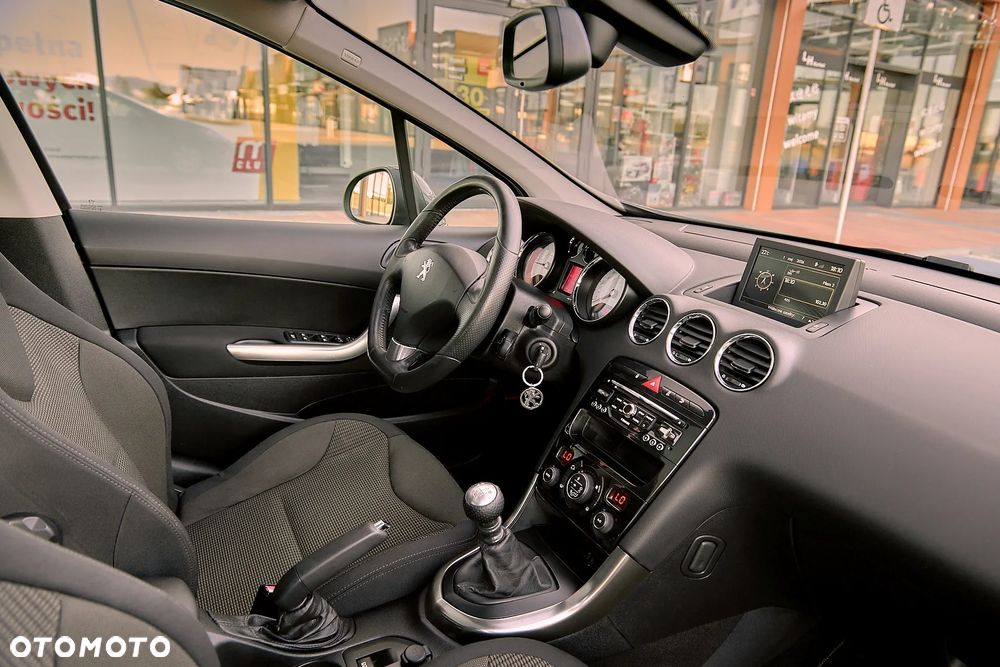 Peugeot 308 HDi FAP 150 Business Line Niveau 2 - 19