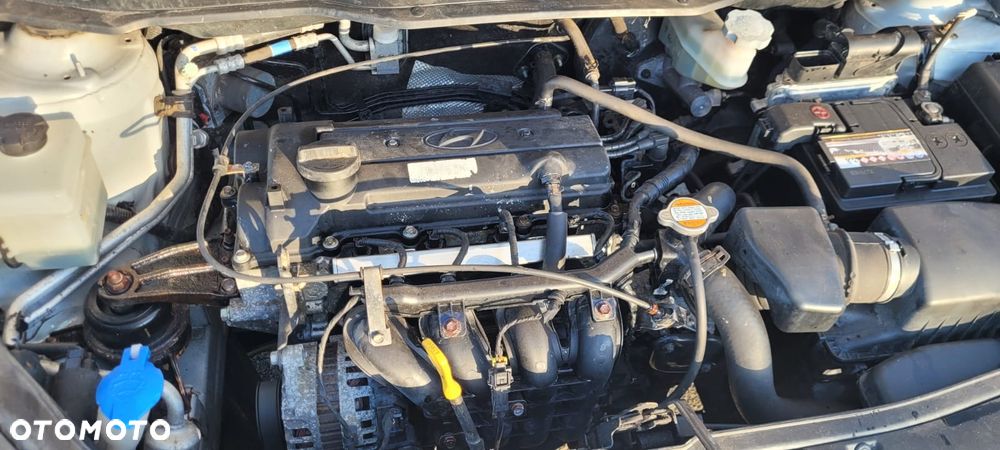 Hyundai i20 1.2 UEFA EURO 2012 Edition - 11