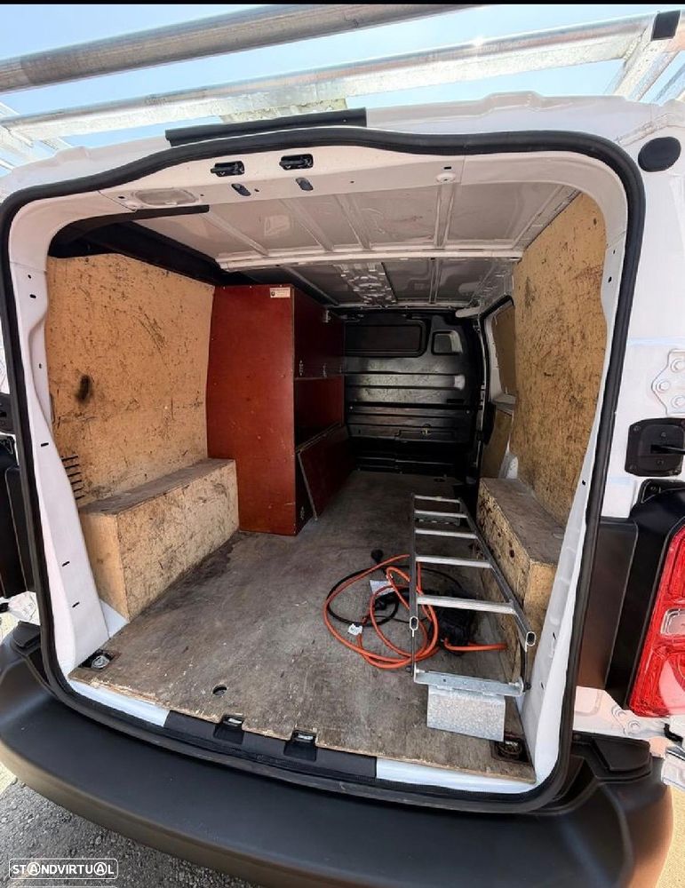 Opel Vivaro-e fgb l1 200 50kwh pack bussiness Elétrica - 17