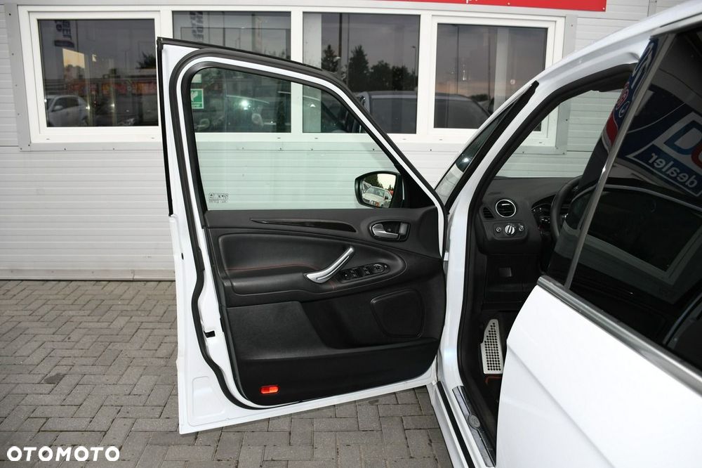 Ford S-Max - 35