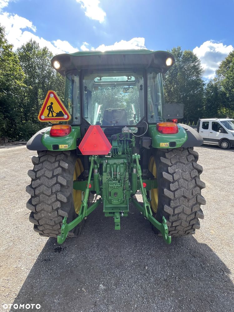 John Deere 5620 - 5