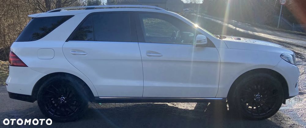 Mercedes-Benz GLE 350 d 4Matic 9G-TRONIC AMG Line - 9