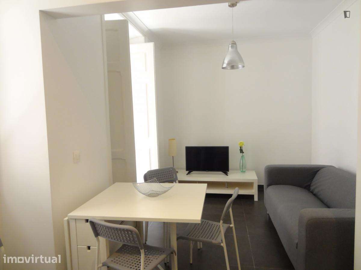Quarto - localizado em Penha de França Lisbon - Grande imagem: 4/7