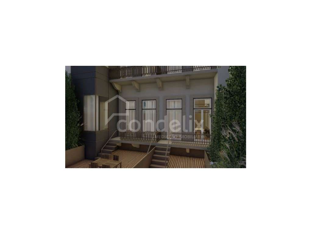 Apartamento T0 Duplex com varanda para venda no centro do Porto - Grande imagem: 4/16