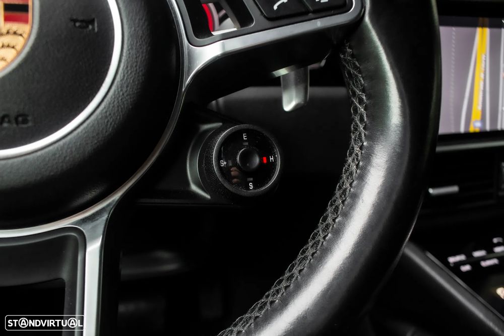 Porsche Cayenne Coupé E-Hybrid Tiptronic S - 18