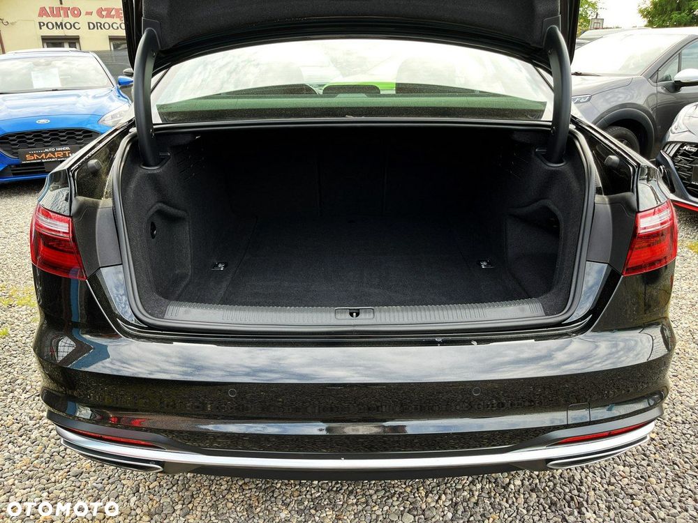 Audi A4 Limousine - 38
