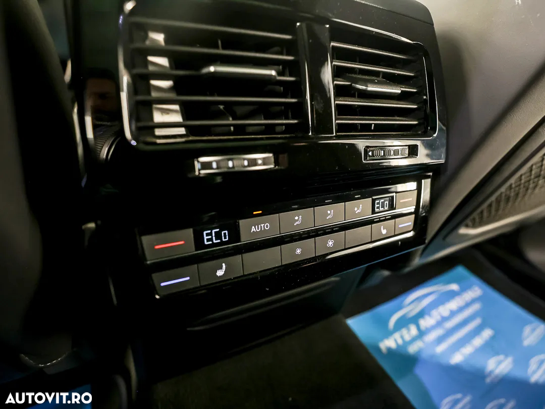 Volkswagen Touareg V6 TSI eHybrid PHEV R - 24
