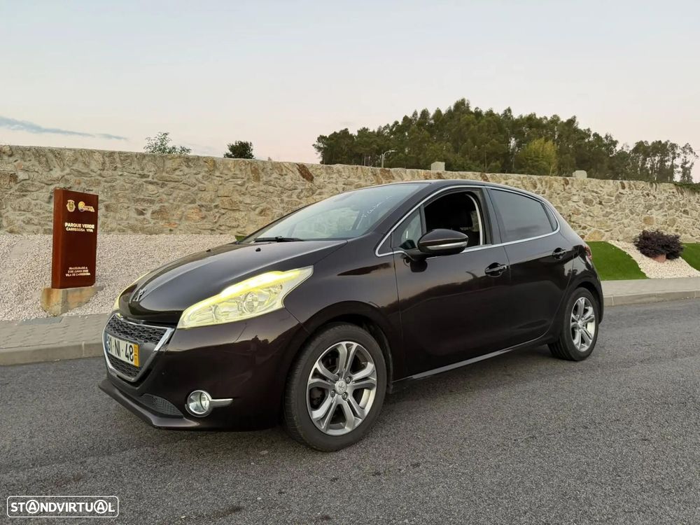 Peugeot 208 - 15