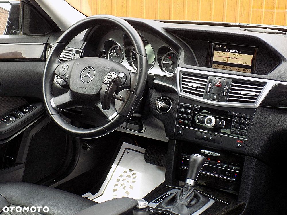 Mercedes-Benz Klasa E 200 CDI 7G-TRONIC Avantgarde - 17