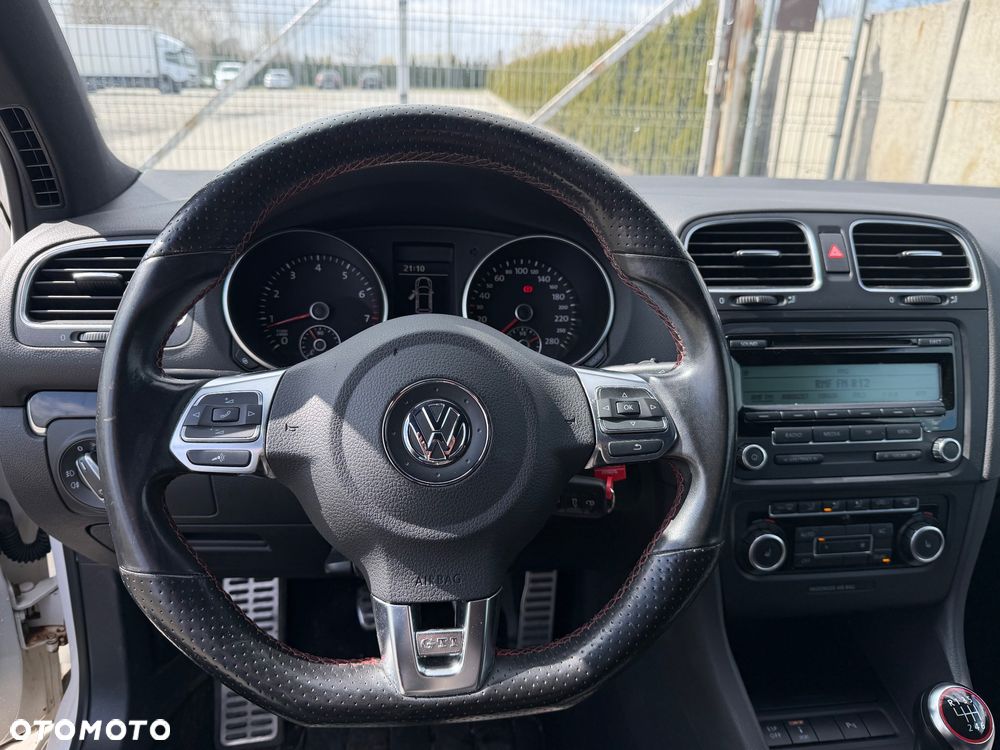 Volkswagen Golf 2.0 GTI - 16