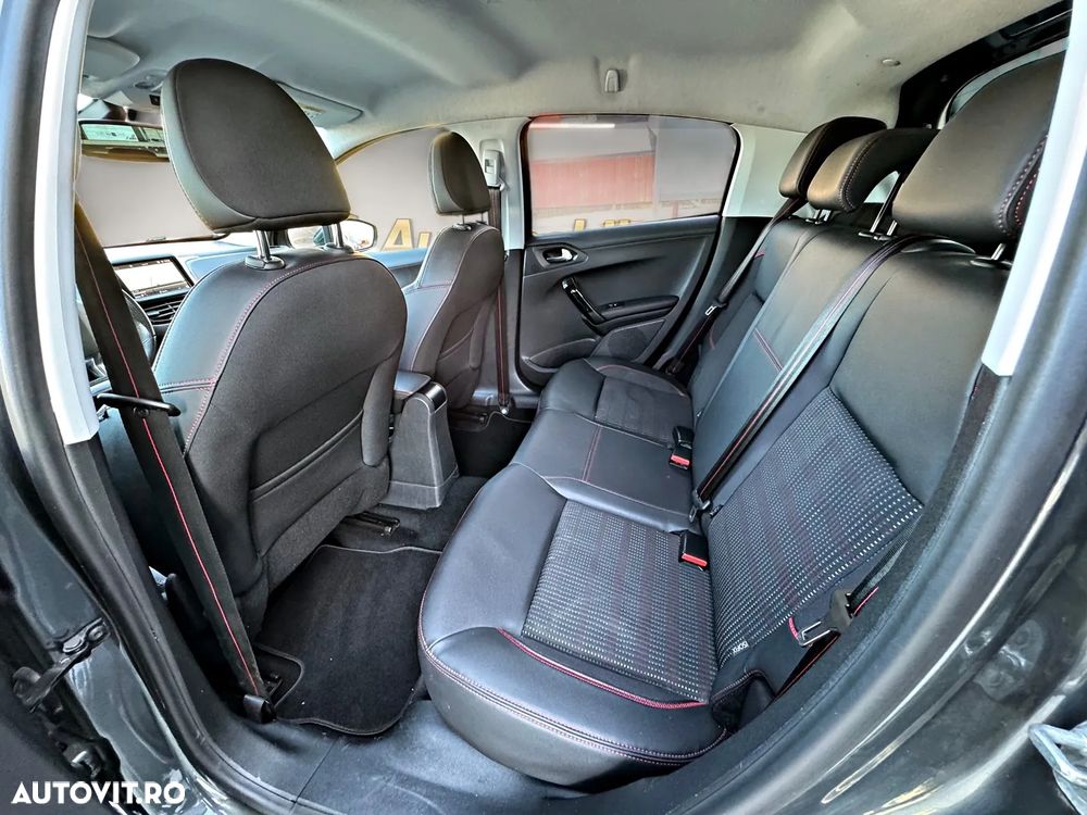 Peugeot 208 - 7