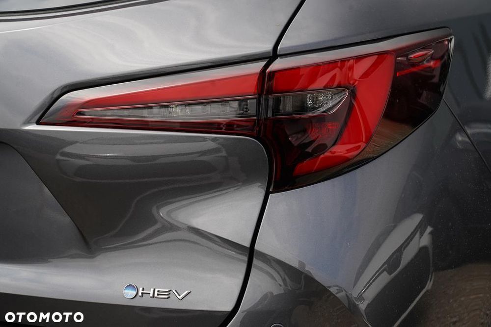 Toyota Corolla 1.8 Hybrid Comfort - 29