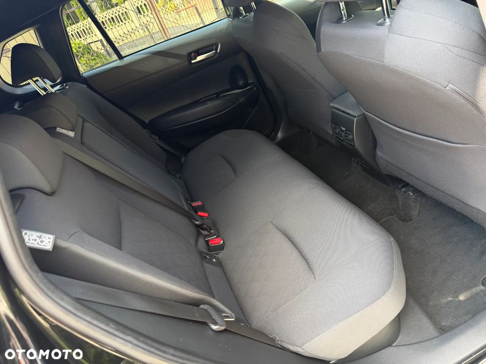 Toyota Corolla Cross 2.0 Hybrid Comfort - 34